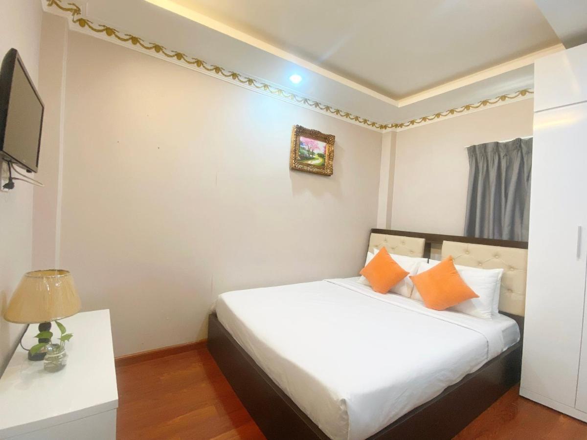 Crowne Bui Vien Hotel مدينة هوشي منه المظهر الخارجي الصورة