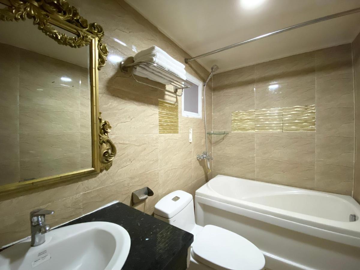Crowne Bui Vien Hotel مدينة هوشي منه المظهر الخارجي الصورة